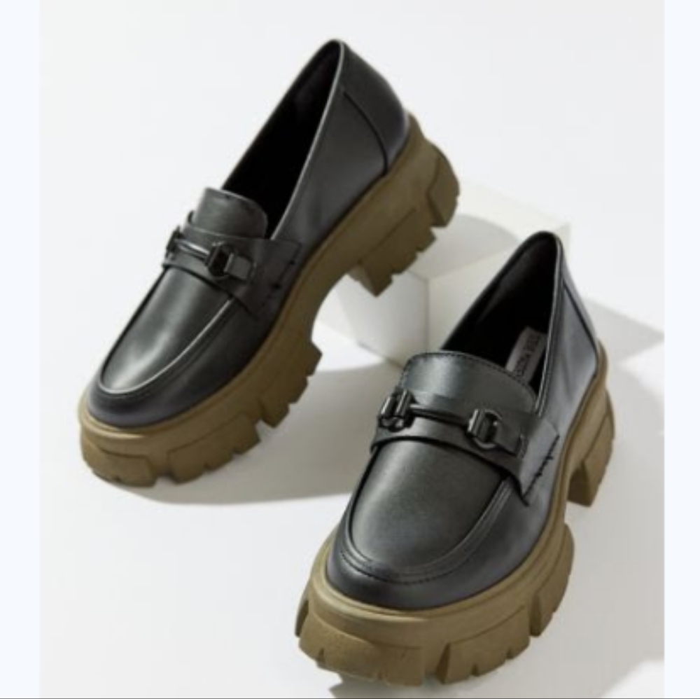 Steve Madden Black Leather Lug Sole Loafers with Tan Platform